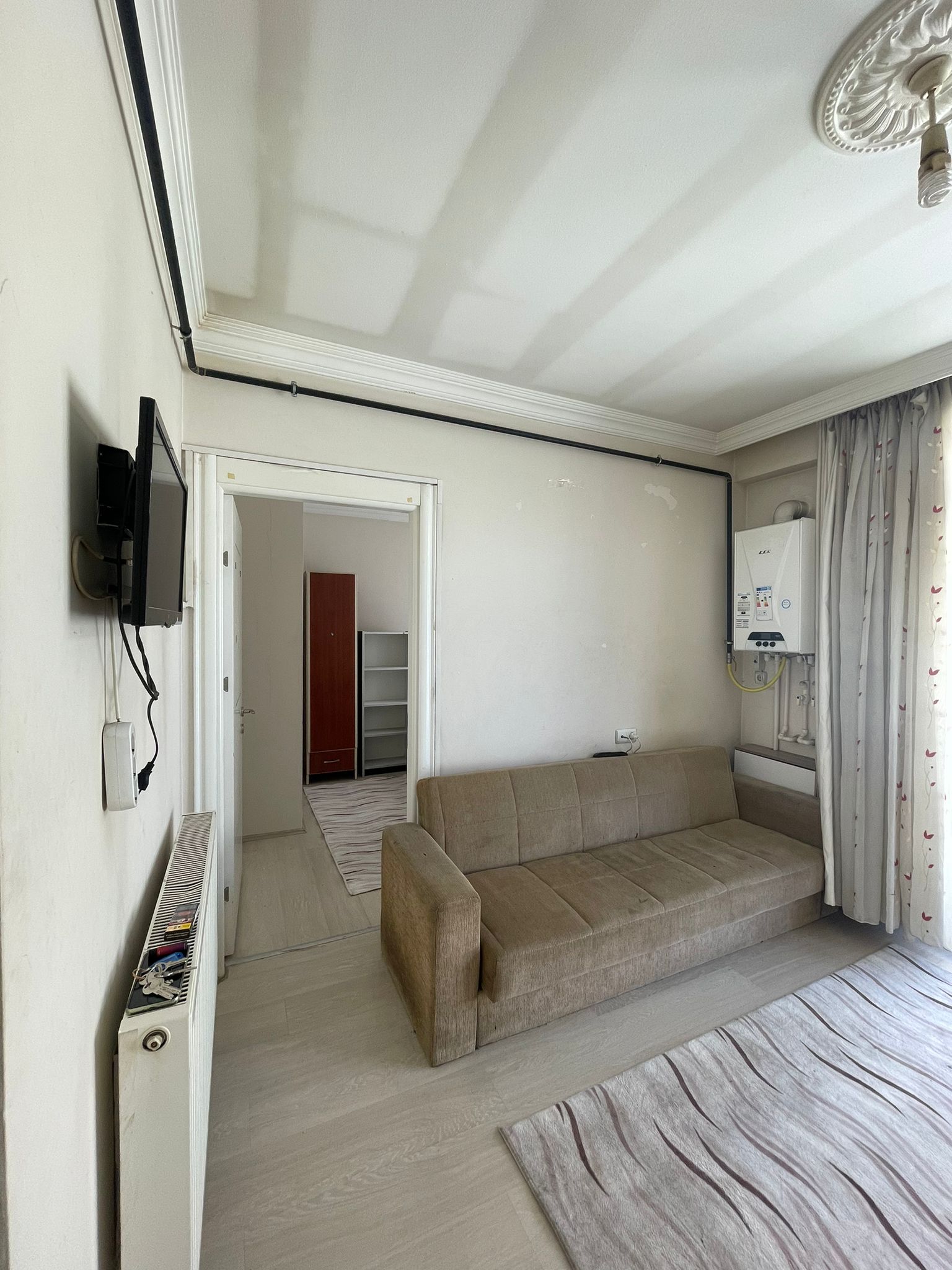 ERENLERDE 1+1 MERKEZİ KONUMDA KİRALIK DAİRE