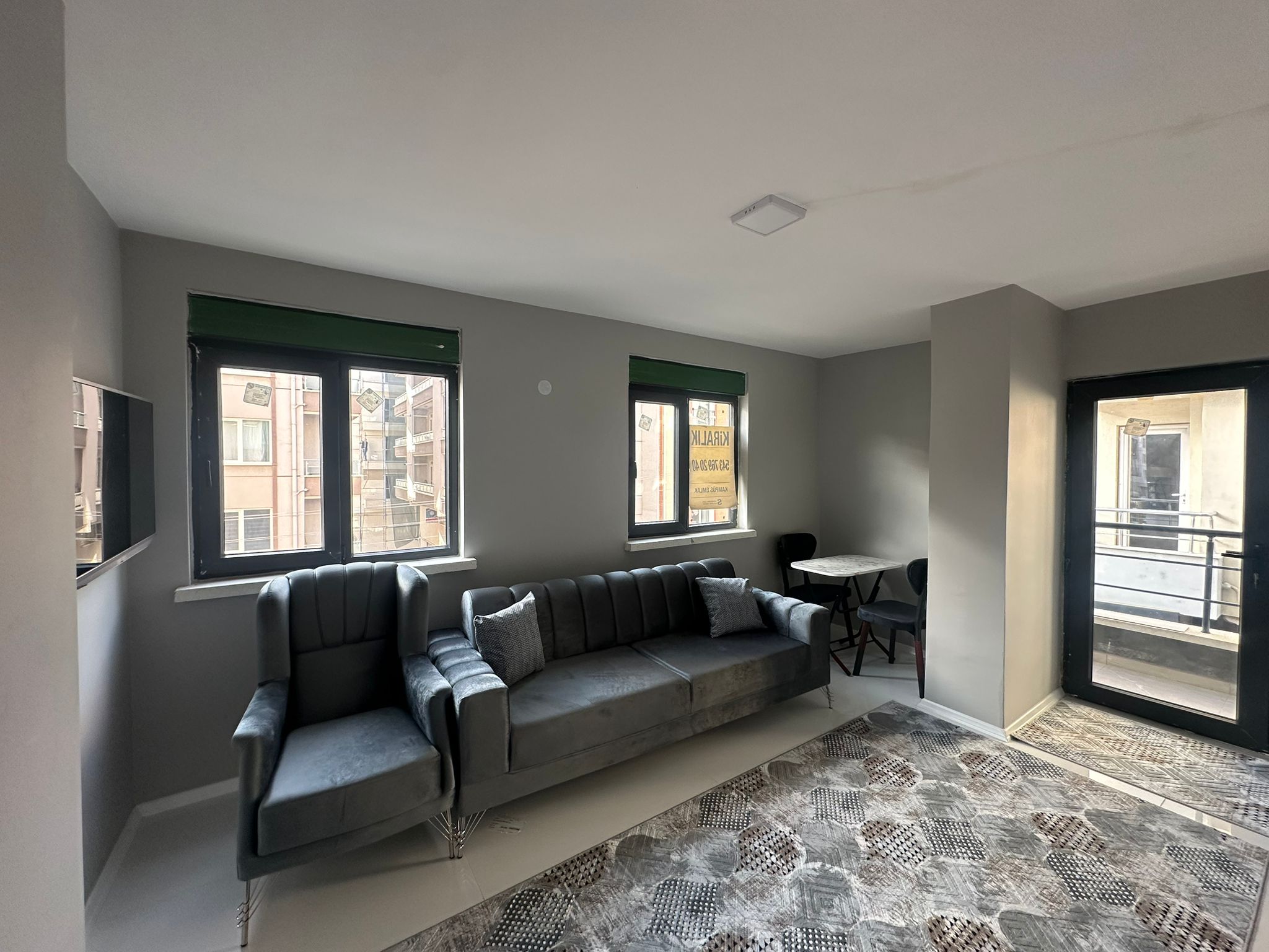 ERENLERDE MERKEZİ KONUMDA 1+1 KİRALIK SIFIR DAİRE