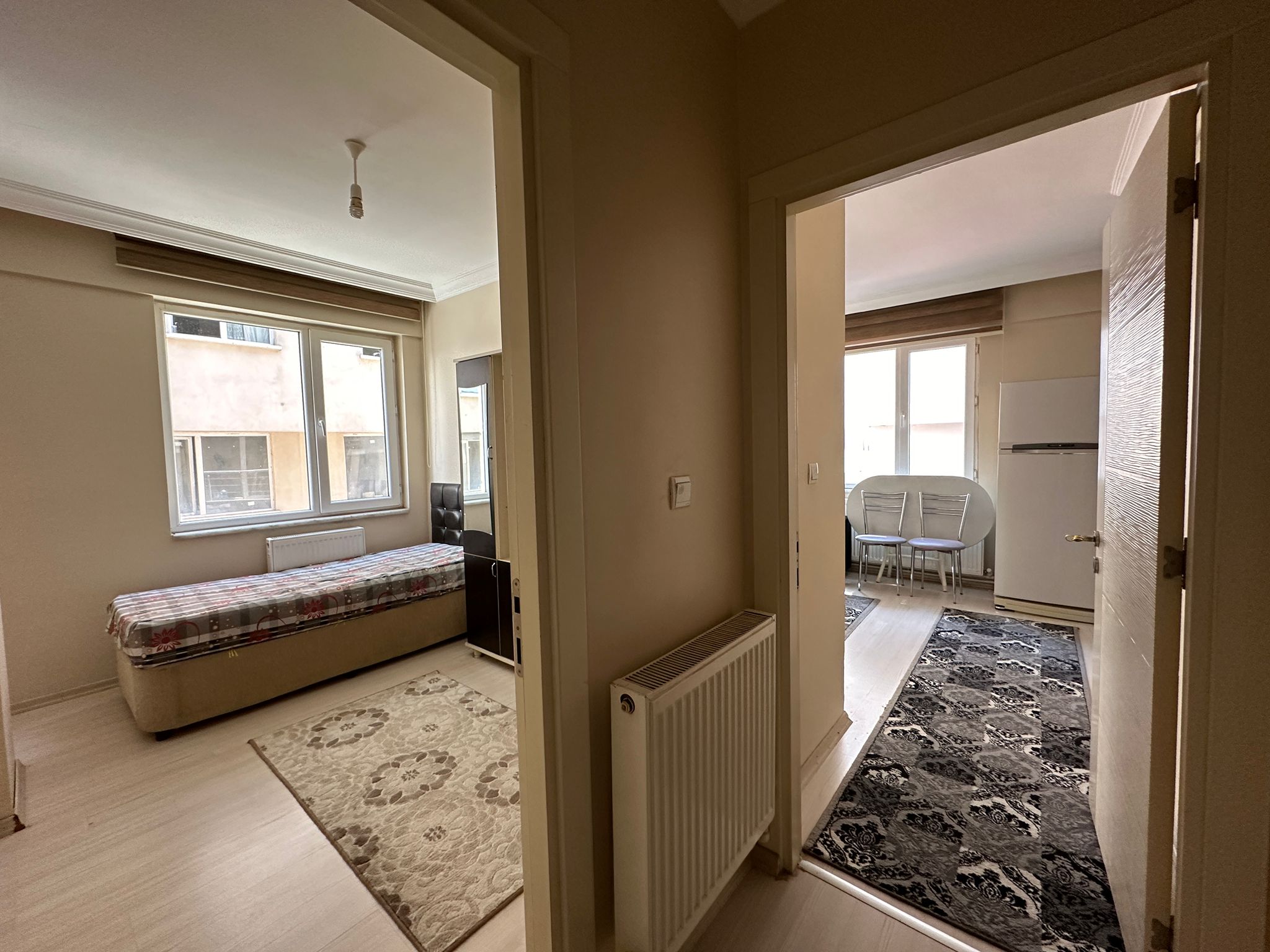 ERENLERDE MERKEZİ KONUMDA 2+0 FIRSAT DAİRE