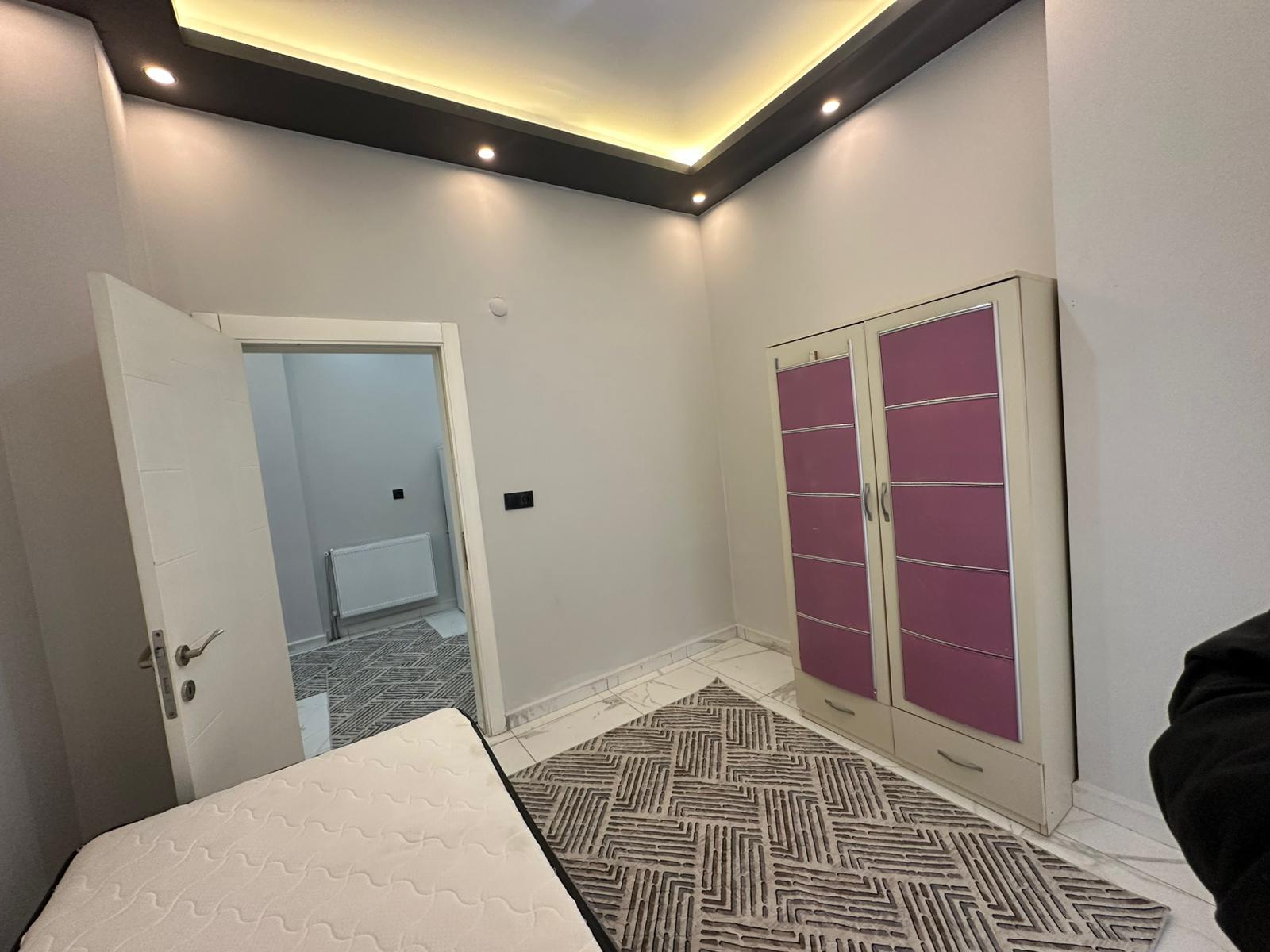 ERENLERDE MERKEZİ KONUMDA 2+0 SATILIK DAİRE