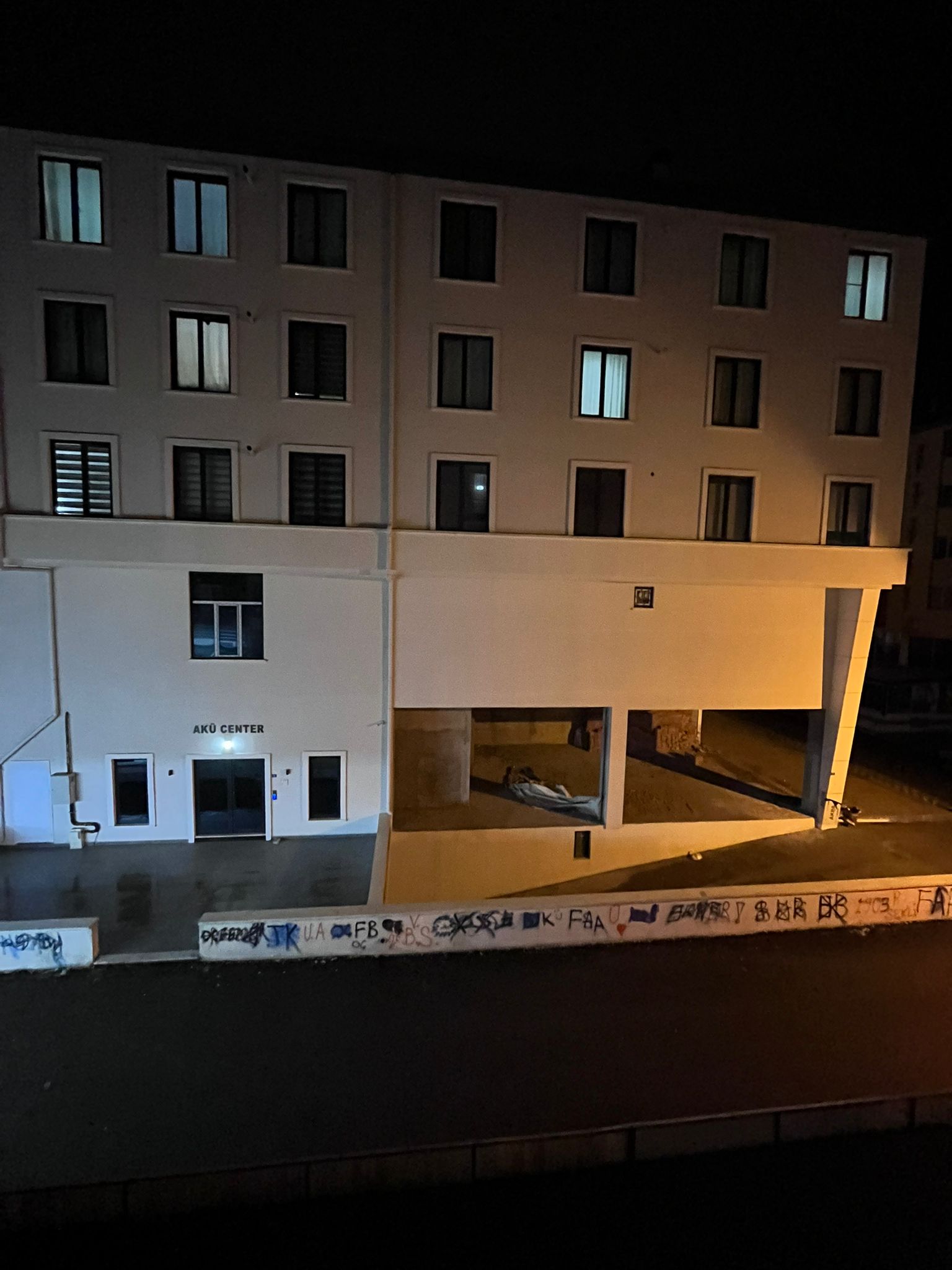 ERENLERDE 1+1 YAPILI FIRSAT SATILIK DAİRE