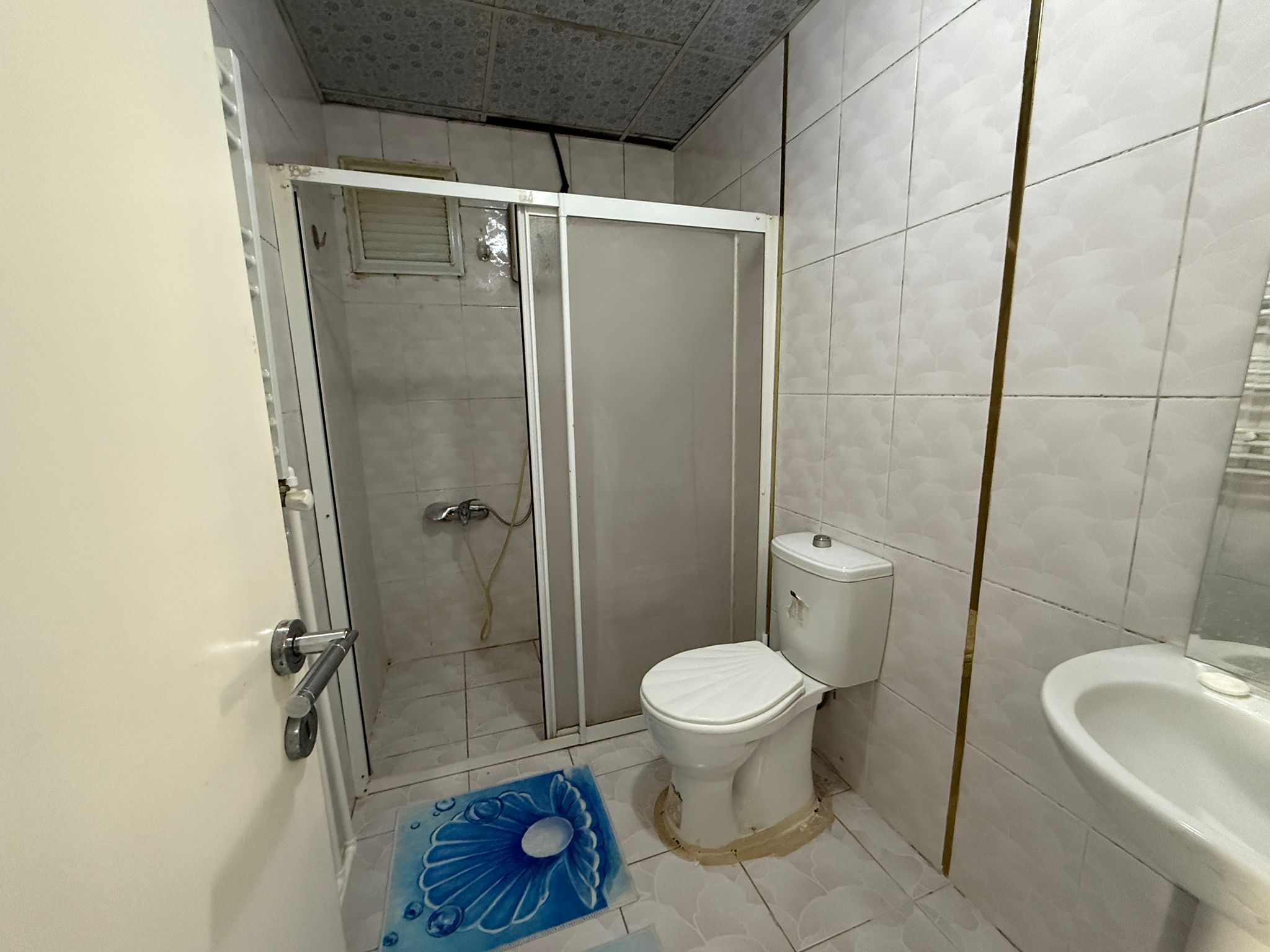 ERENLERDE MERKEZİ KONUMDA 2+0 DAİRE