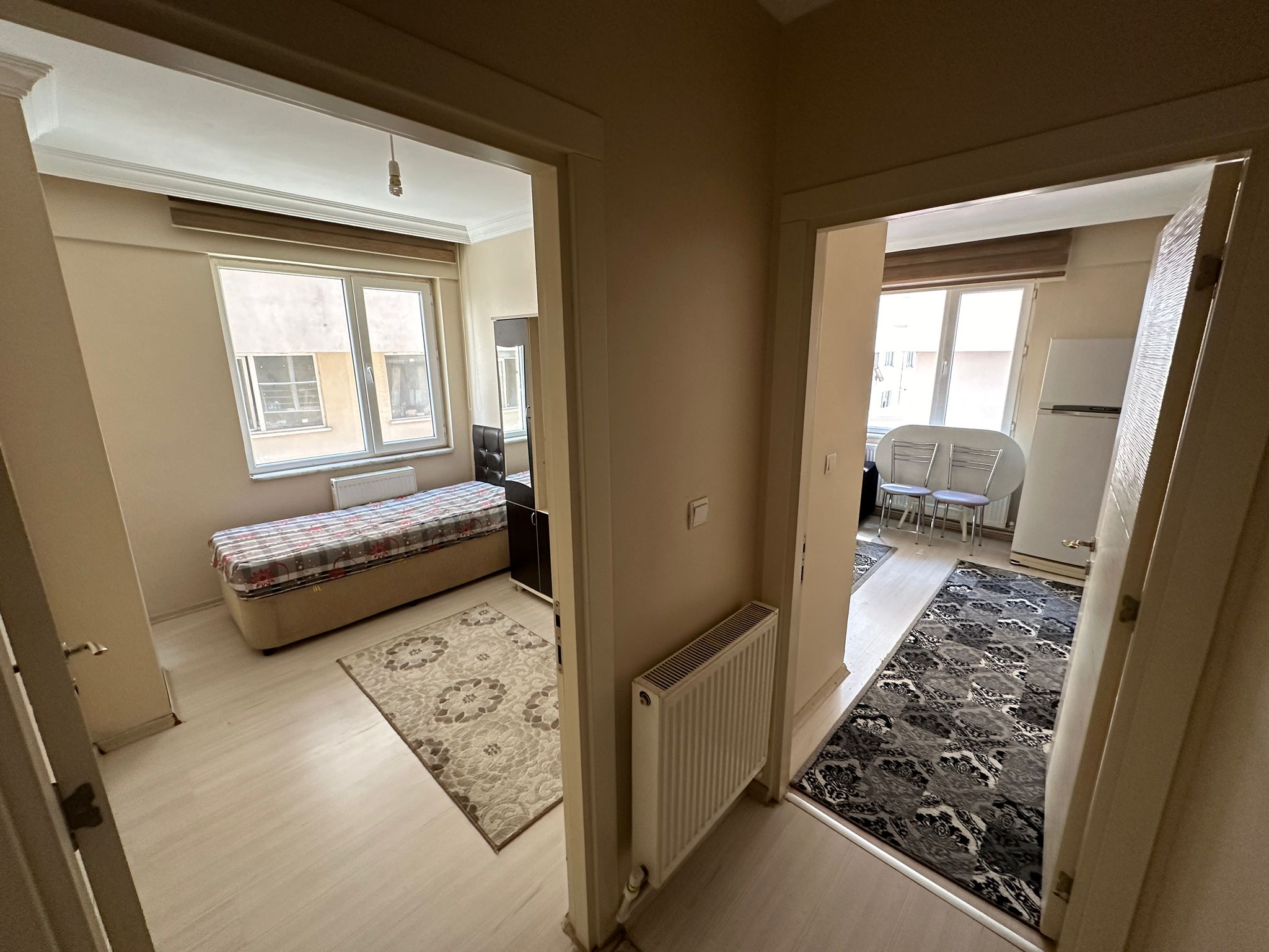 ERENLERDE MERKEZİ KONUMDA 2+0 FIRSAT DAİRE