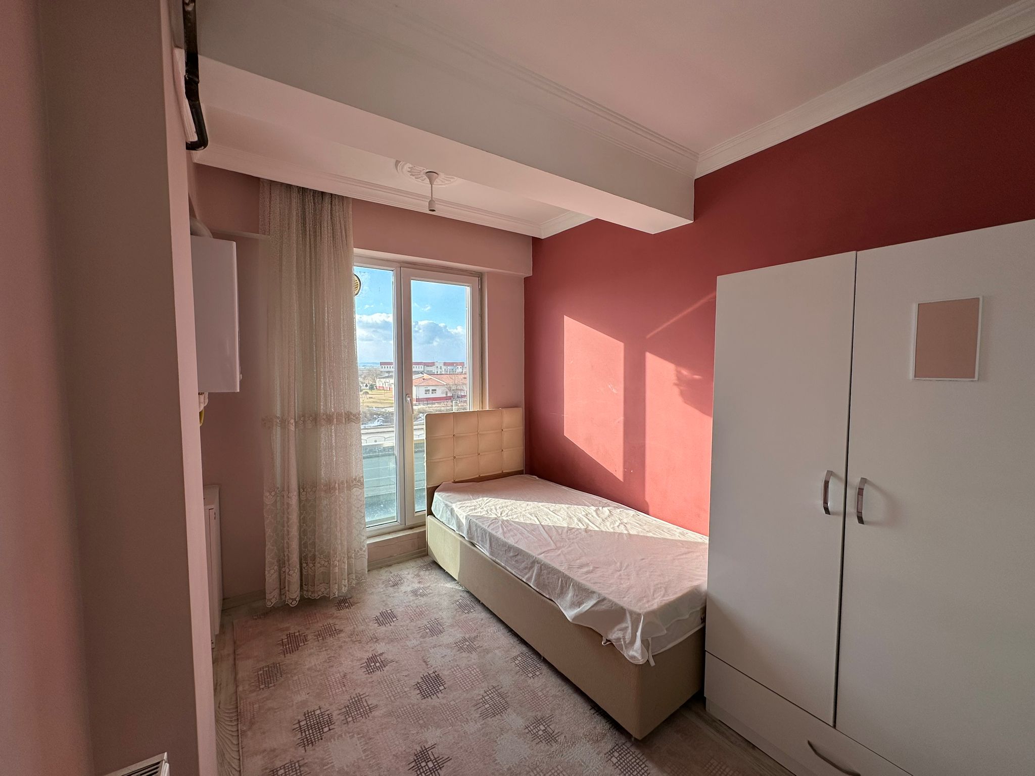 ERENLERDE ESKİŞEHİR YOLU ÜZERİNDE 2+1 KİRALIK DAİRE