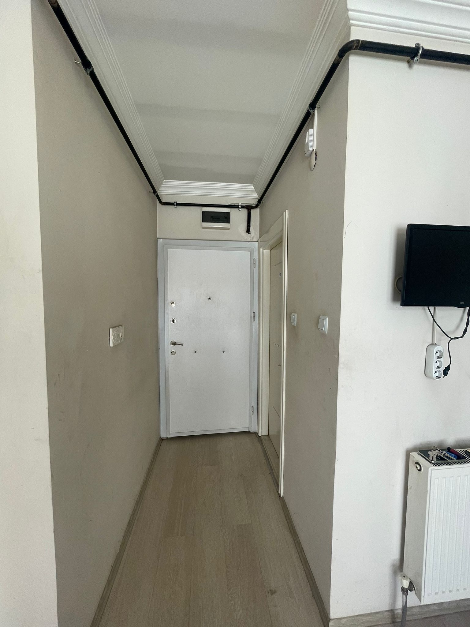 ERENLERDE 1+1 MERKEZİ KONUMDA KİRALIK DAİRE