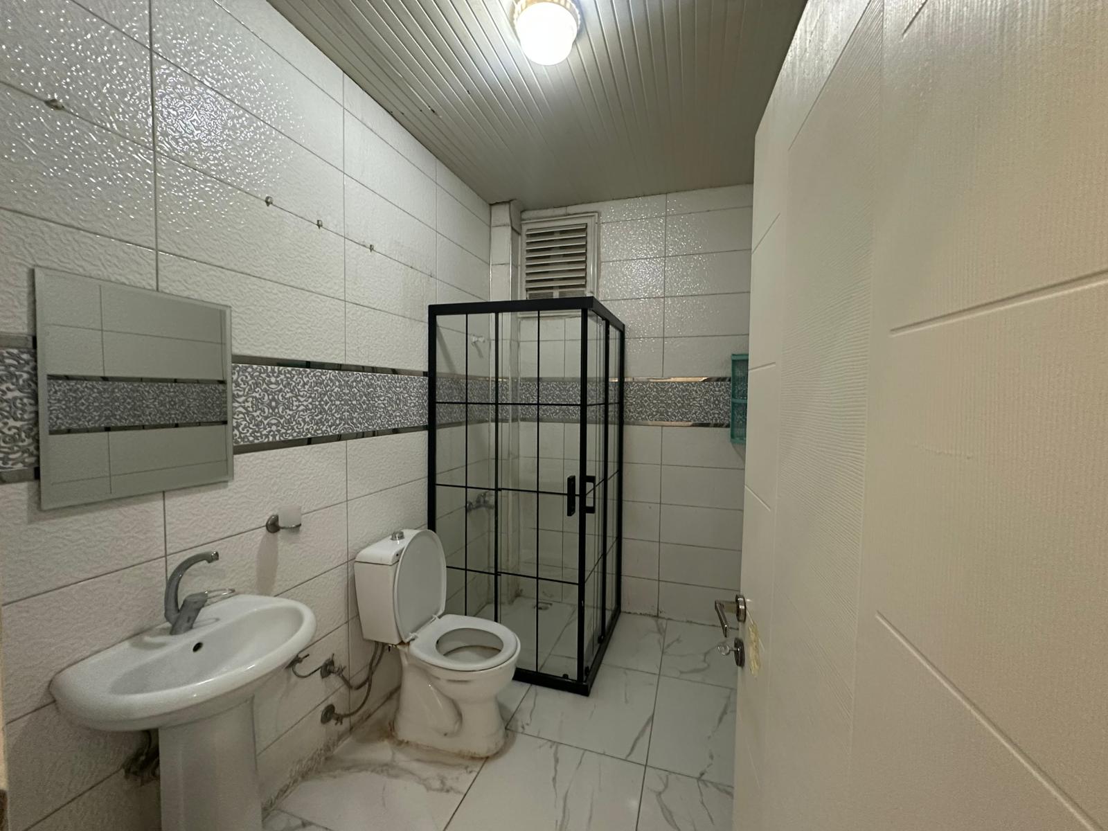 ERENLERDE MERKEZİ KONUMDA 2+0 SATILIK DAİRE