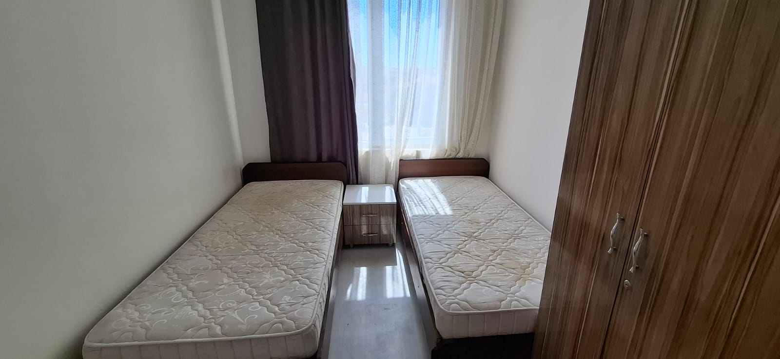 ERENLERDE VETERİNERLİK KARŞISINDA 2+0 TEMİZ KİRALIK DAİRE