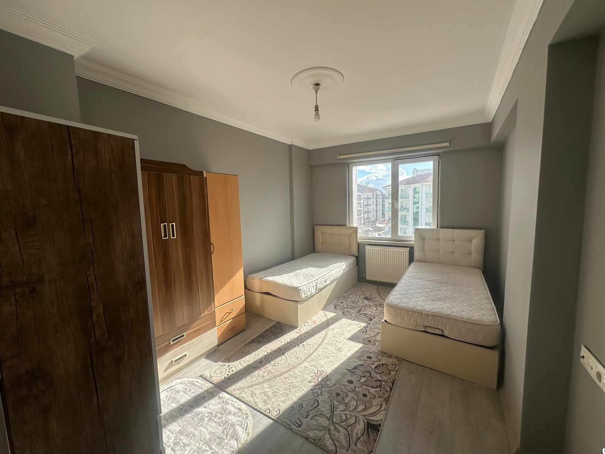 ERENLERDE 2+0 TEMİZ KİRALIK DAİRE 