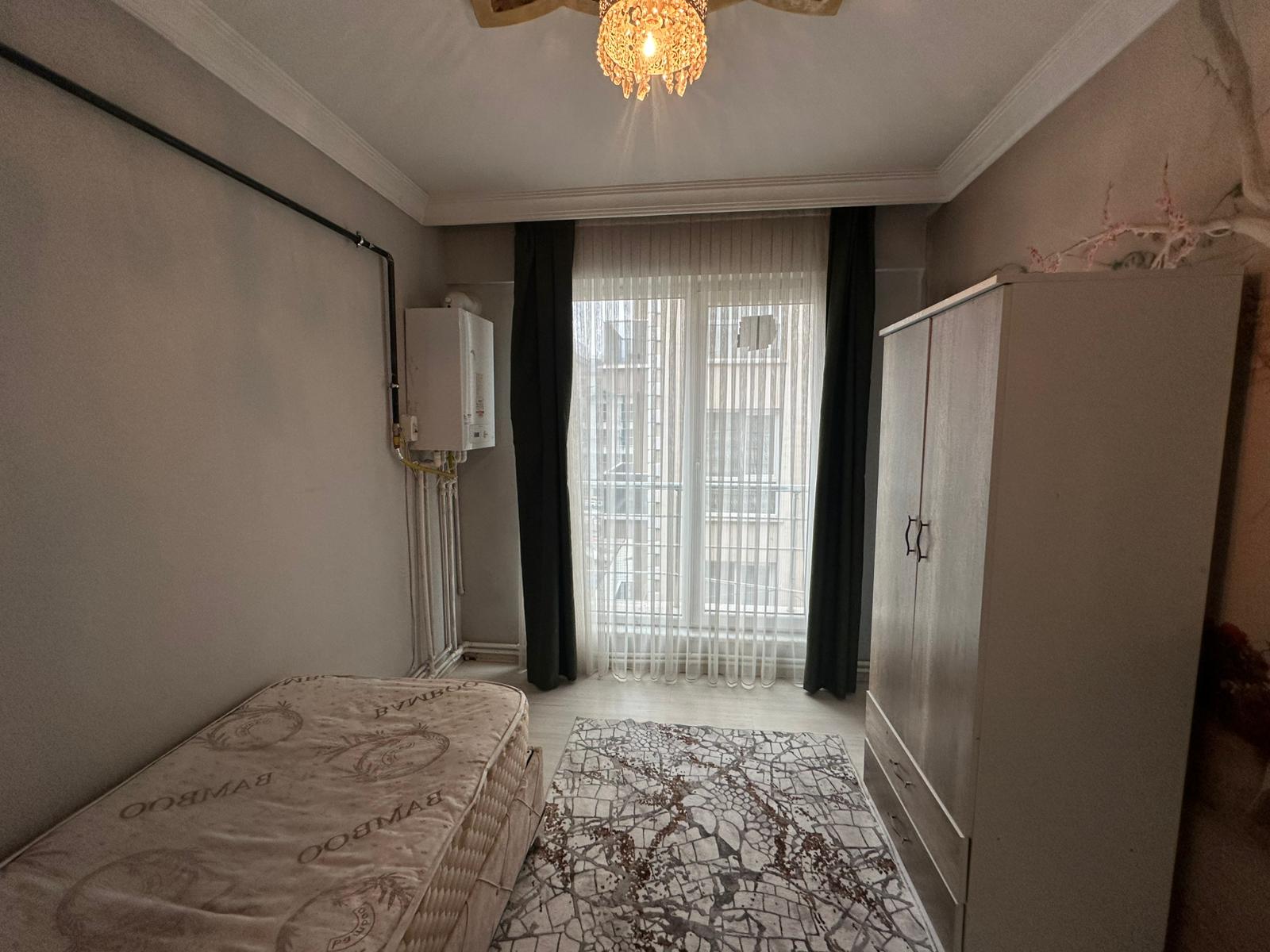 ERENLERDE OTOBÜS DURAĞINA YAKIN 1+1 KİRALIK DAİRE