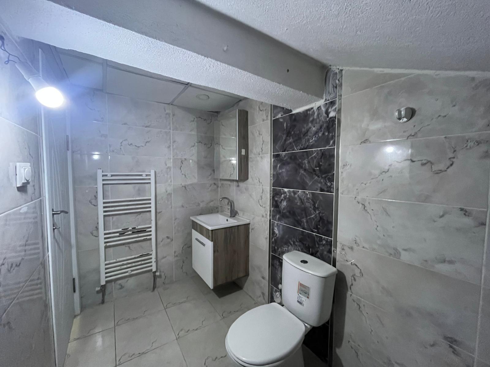 ERENLERDE 1+1 MERKEZİ KONUMDA FIRSAT SATILIK