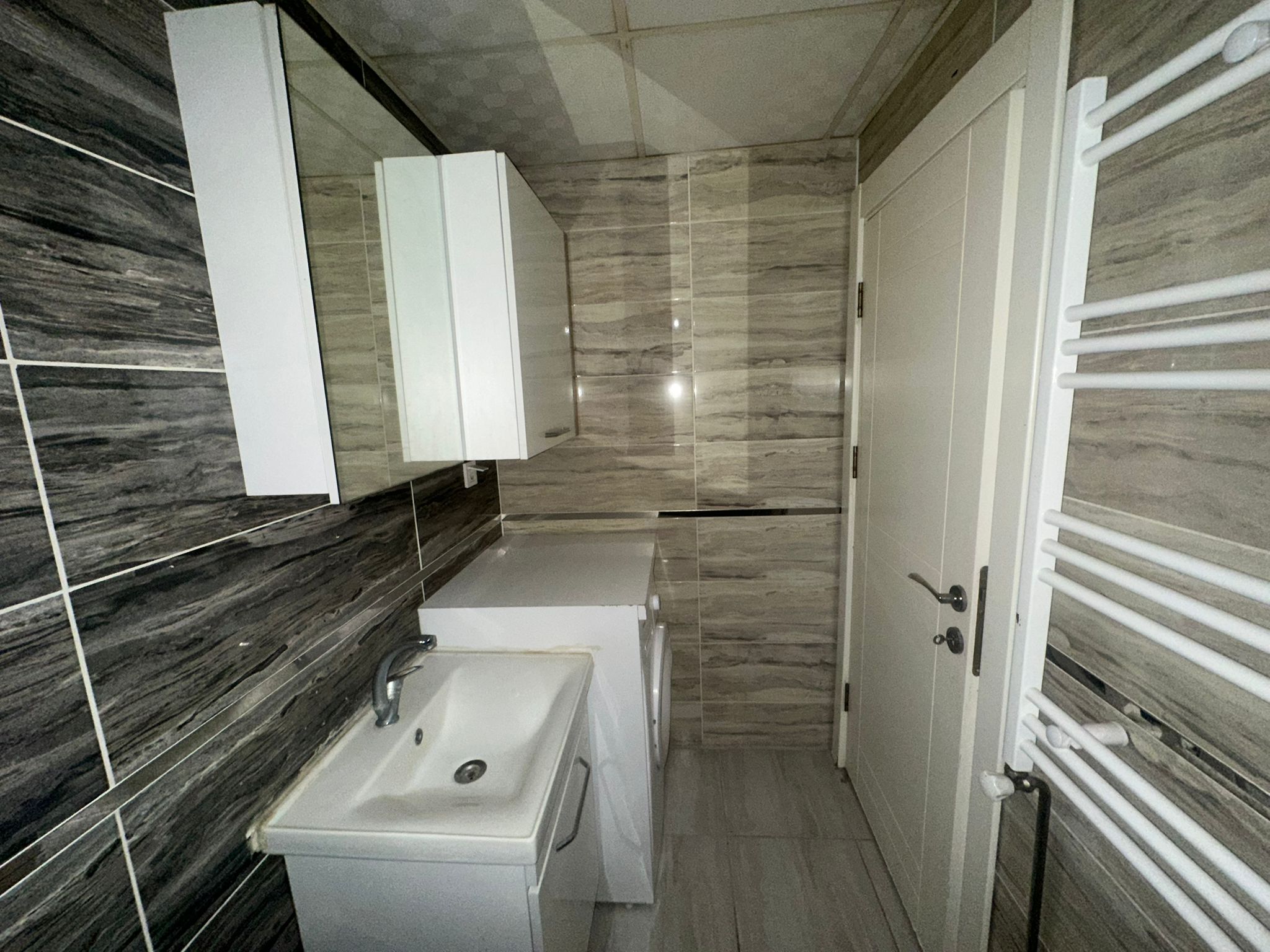 ERENLERDE ESKİŞEHİR YOLU YOLU ÜZERİNDE 2+0 KİRALIK DAİRE