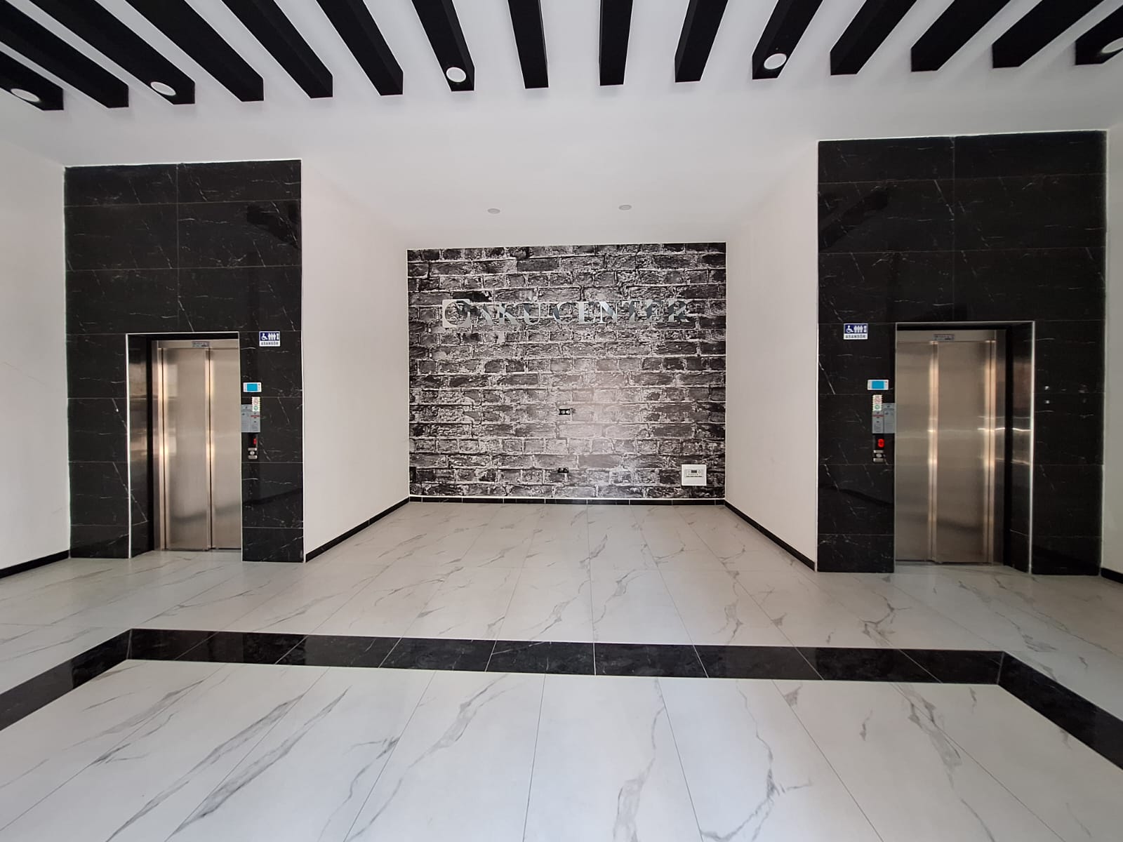 ERENLERDE LÜKS 2+1 MERKEZİ KONUMDA KİRALIK DAİRE