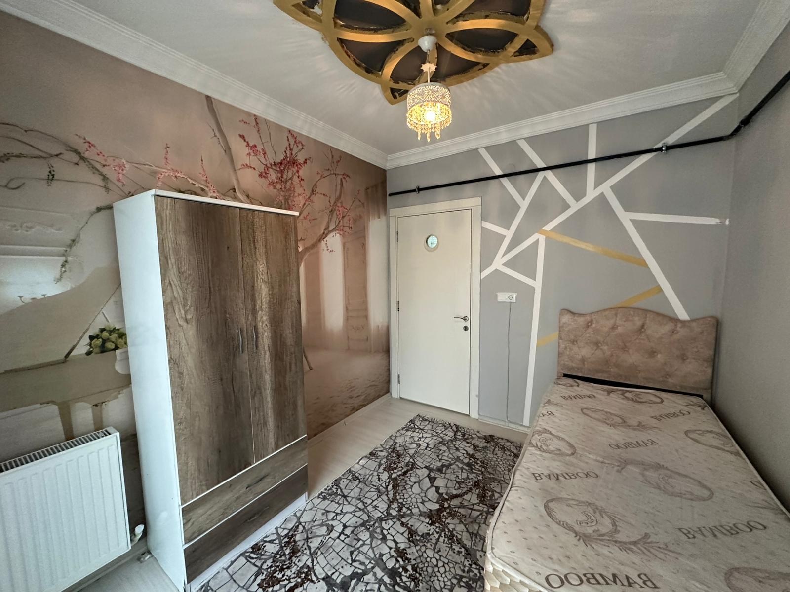 ERENLERDE OTOBÜS DURAĞINA YAKIN 1+1 KİRALIK DAİRE