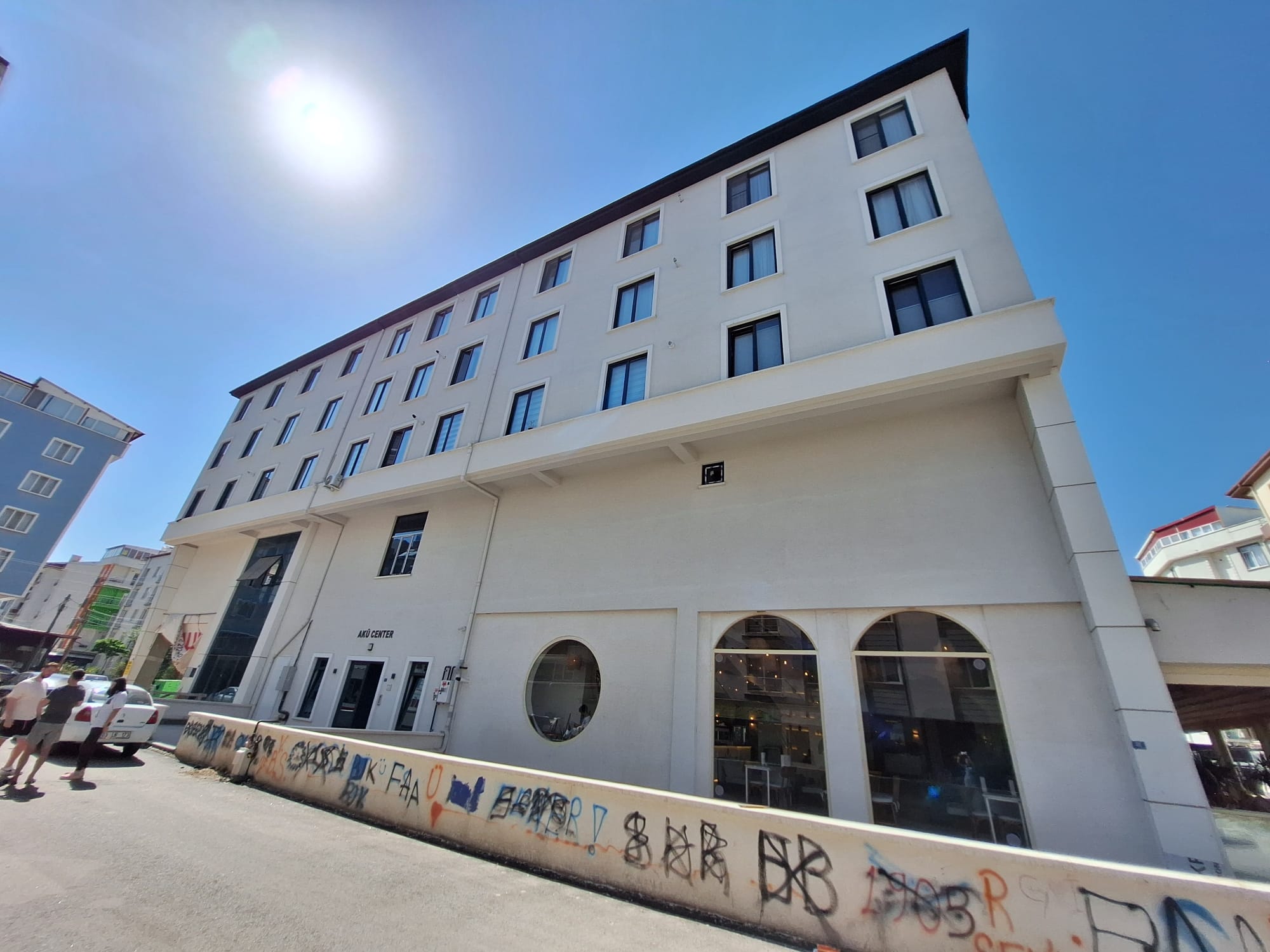 ERENLERDE LÜKS 2+1 MERKEZİ KONUMDA KİRALIK DAİRE