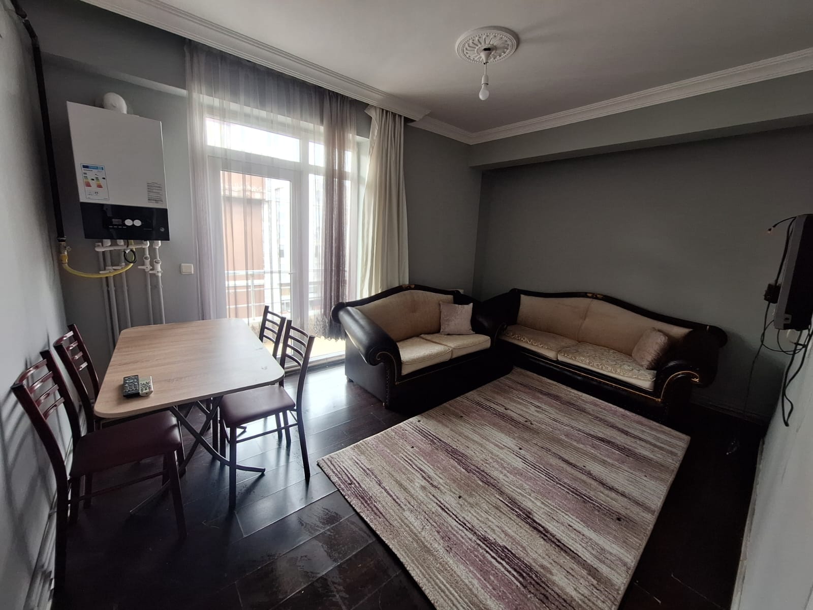 ERENLERDE 2+0 MERKEZİ KONUMDA SEVGİ YOLU ÜZERİNDE KİRALIK DAİRE