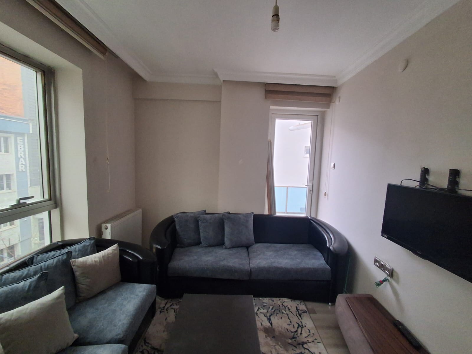 ERENLERDE 2+0 MERKEZİ KONUMDA TEMİZ KİRALIK DAİRE