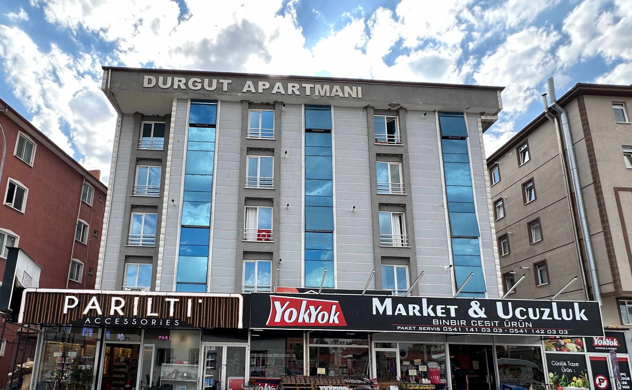 ERENLERDE 2+0 MERKEZİ KONUMDA SEVGİ YOLU ÜZERİNDE KİRALIK DAİRE