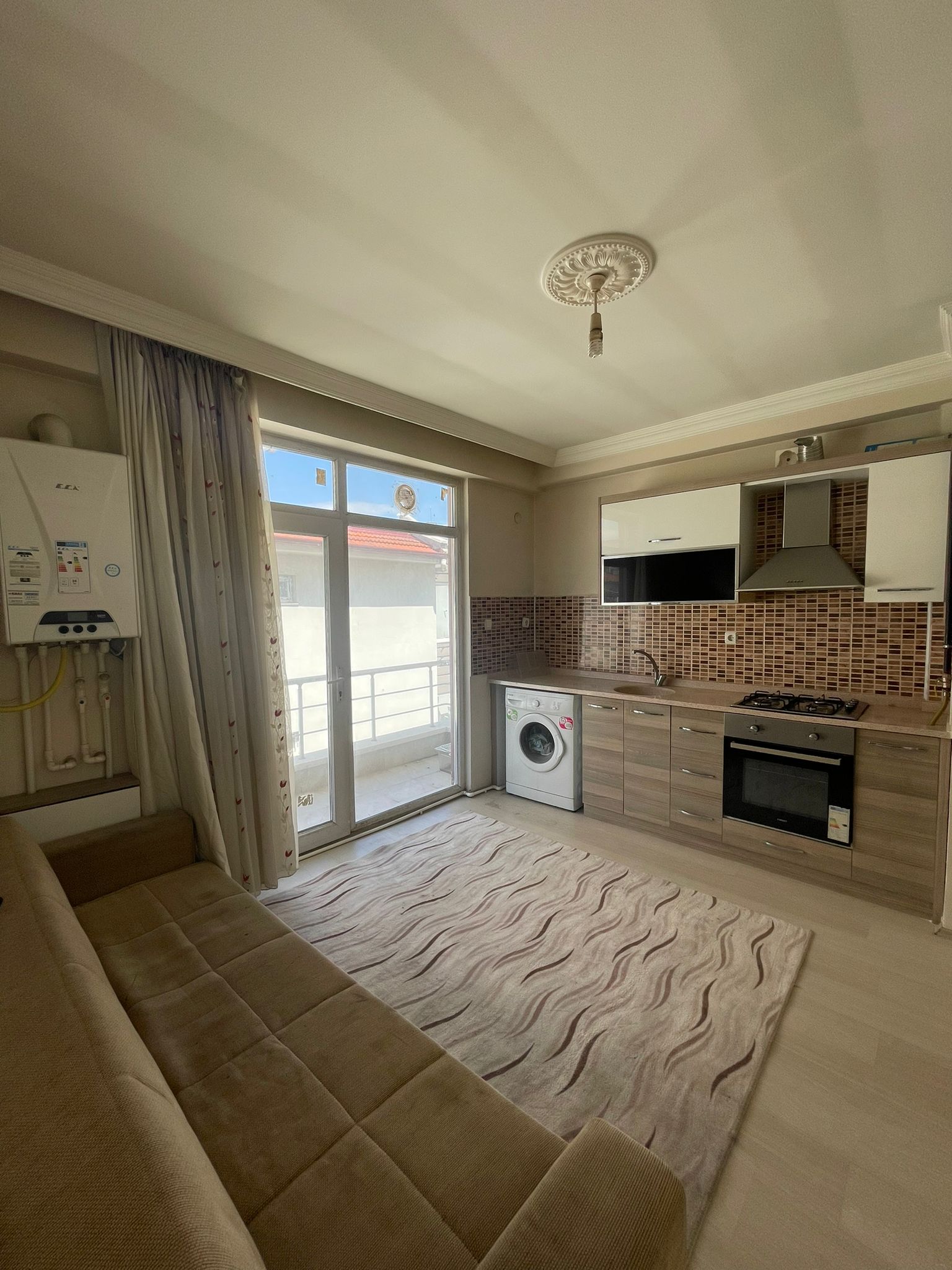 ERENLERDE 1+1 MERKEZİ KONUMDA KİRALIK DAİRE