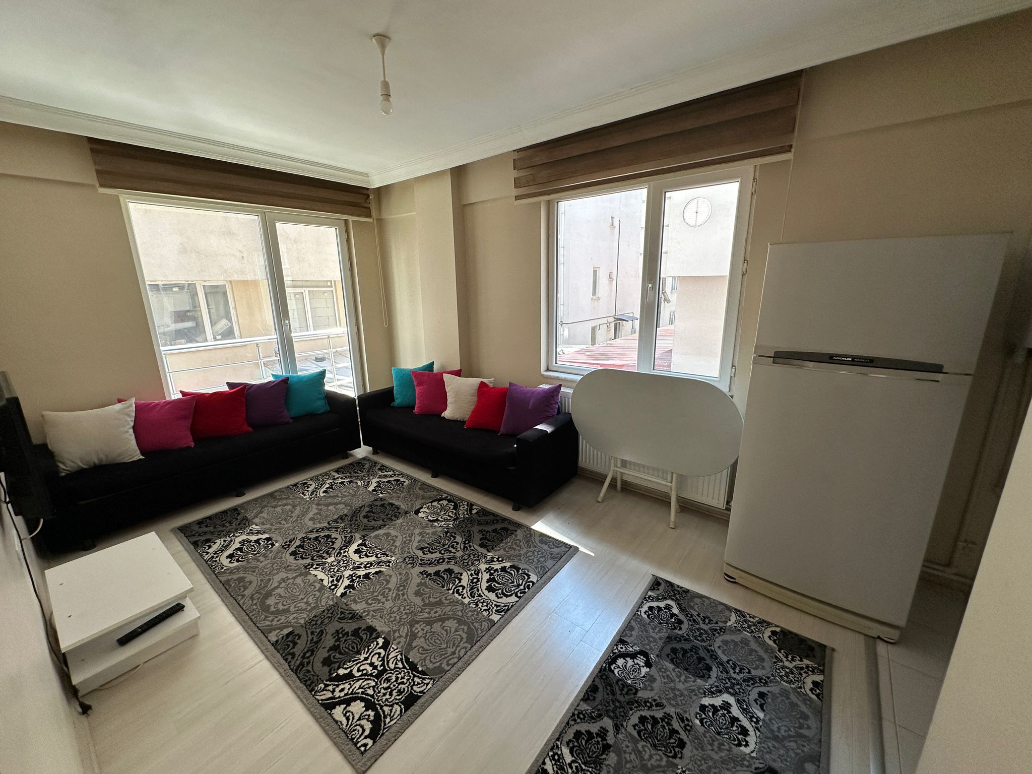 ERENLERDE MERKEZİ KONUMDA 2+0 FIRSAT DAİRE