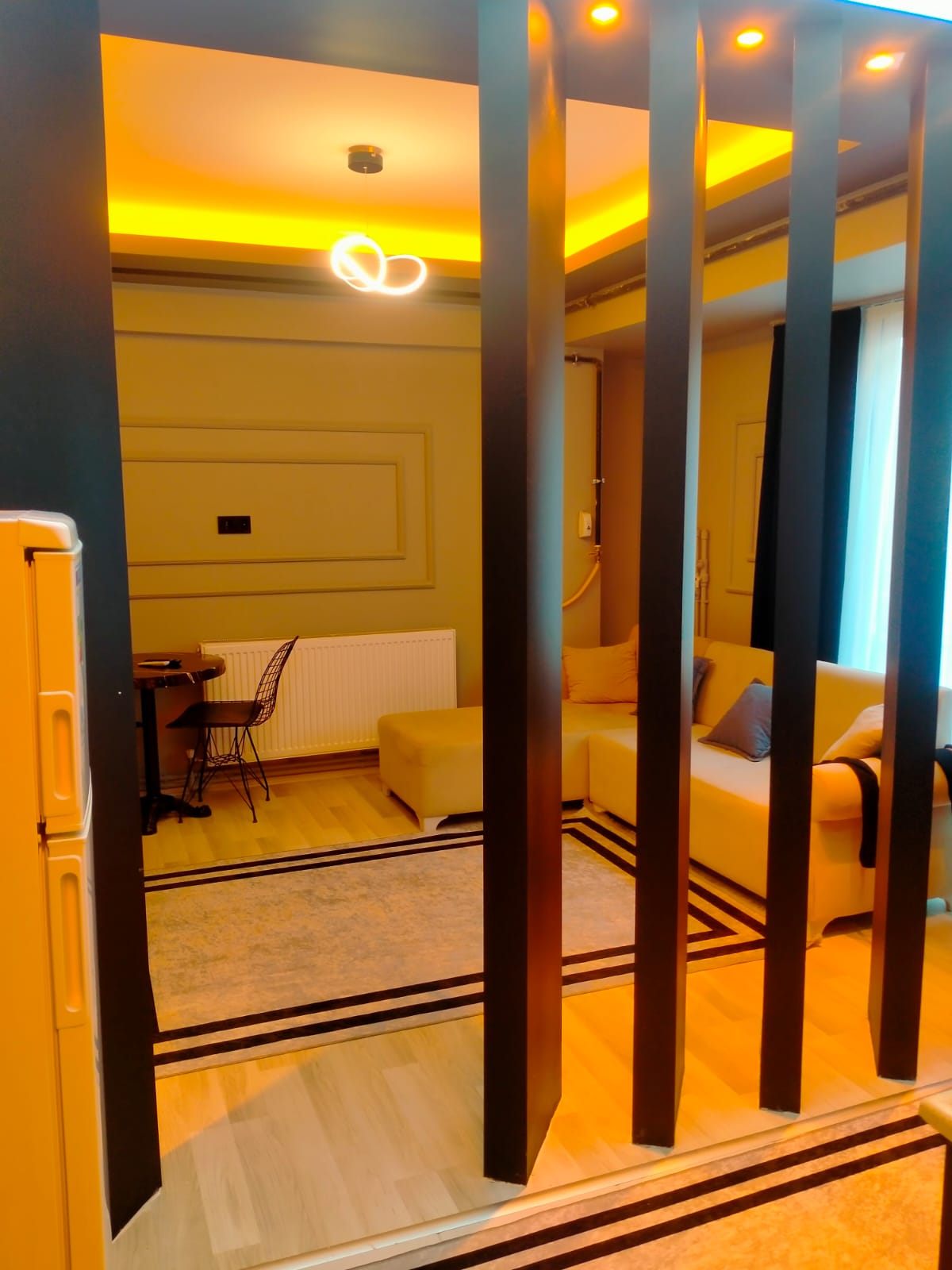 ERENLERDE MERKEZİ KONUMDA 1+1 SATILIK DAİRE