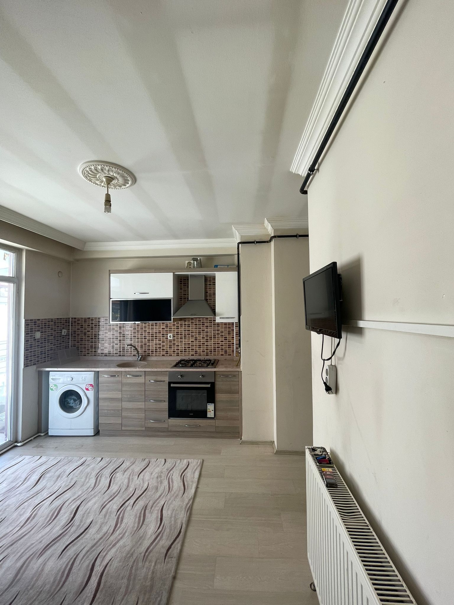 ERENLERDE 1+1 MERKEZİ KONUMDA KİRALIK DAİRE