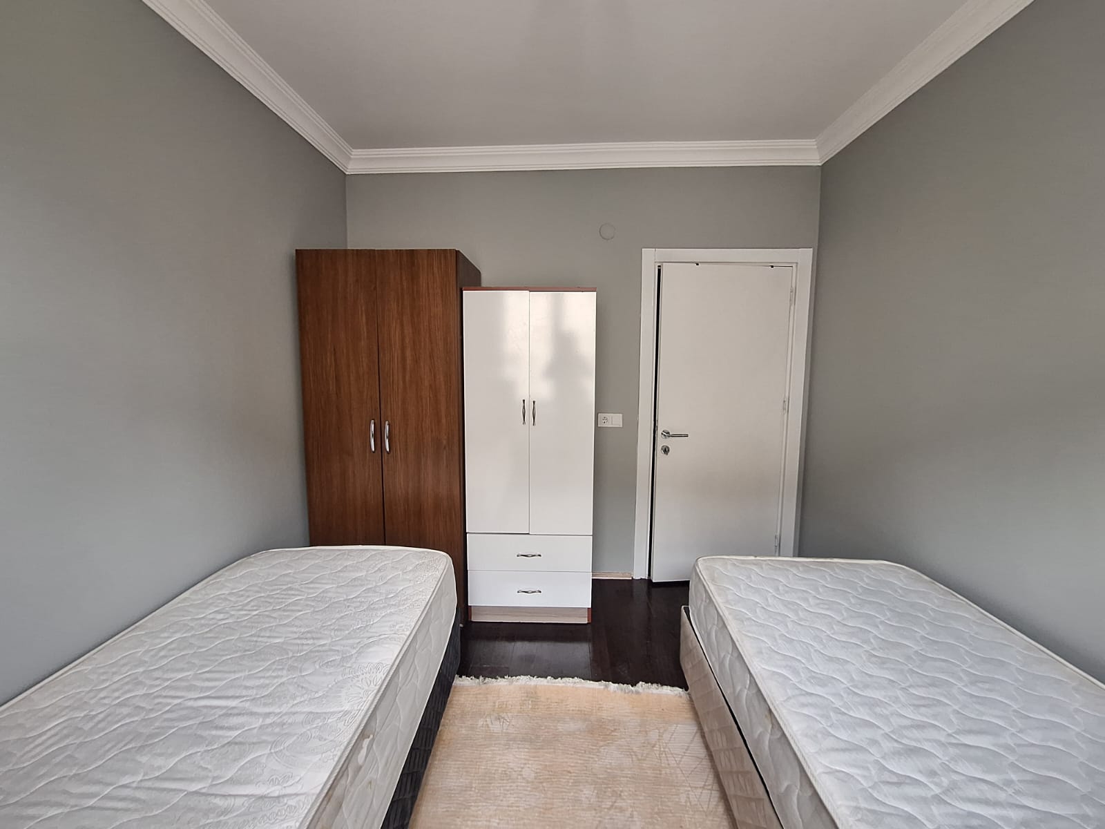 ERENLERDE 2+0 MERKEZİ KONUMDA SEVGİ YOLU ÜZERİNDE KİRALIK DAİRE