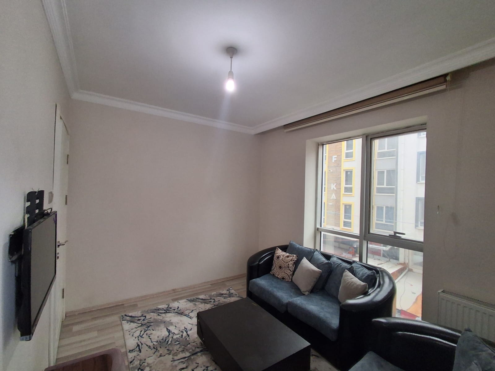 ERENLERDE 2+0 MERKEZİ KONUMDA TEMİZ KİRALIK DAİRE