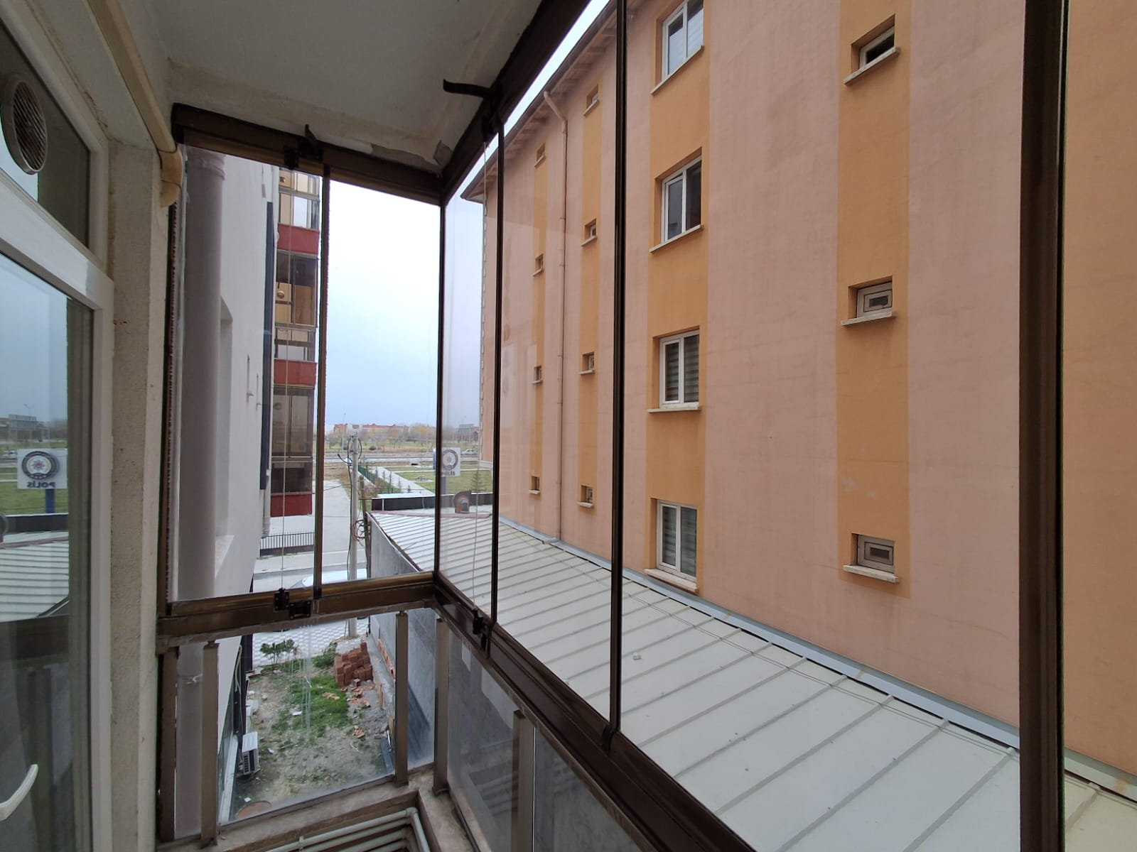 ERENLERDE FIRSAT SATILIK 2+0 DAİRE