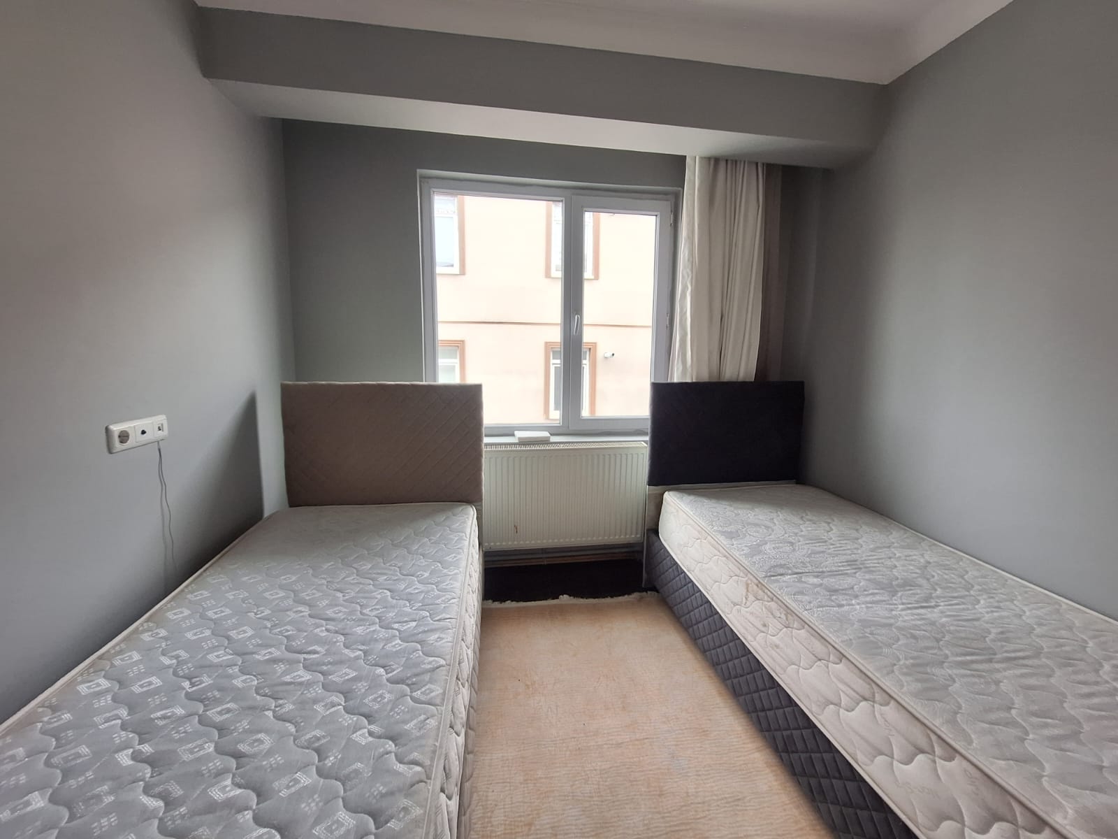 ERENLERDE 2+0 MERKEZİ KONUMDA SEVGİ YOLU ÜZERİNDE KİRALIK DAİRE