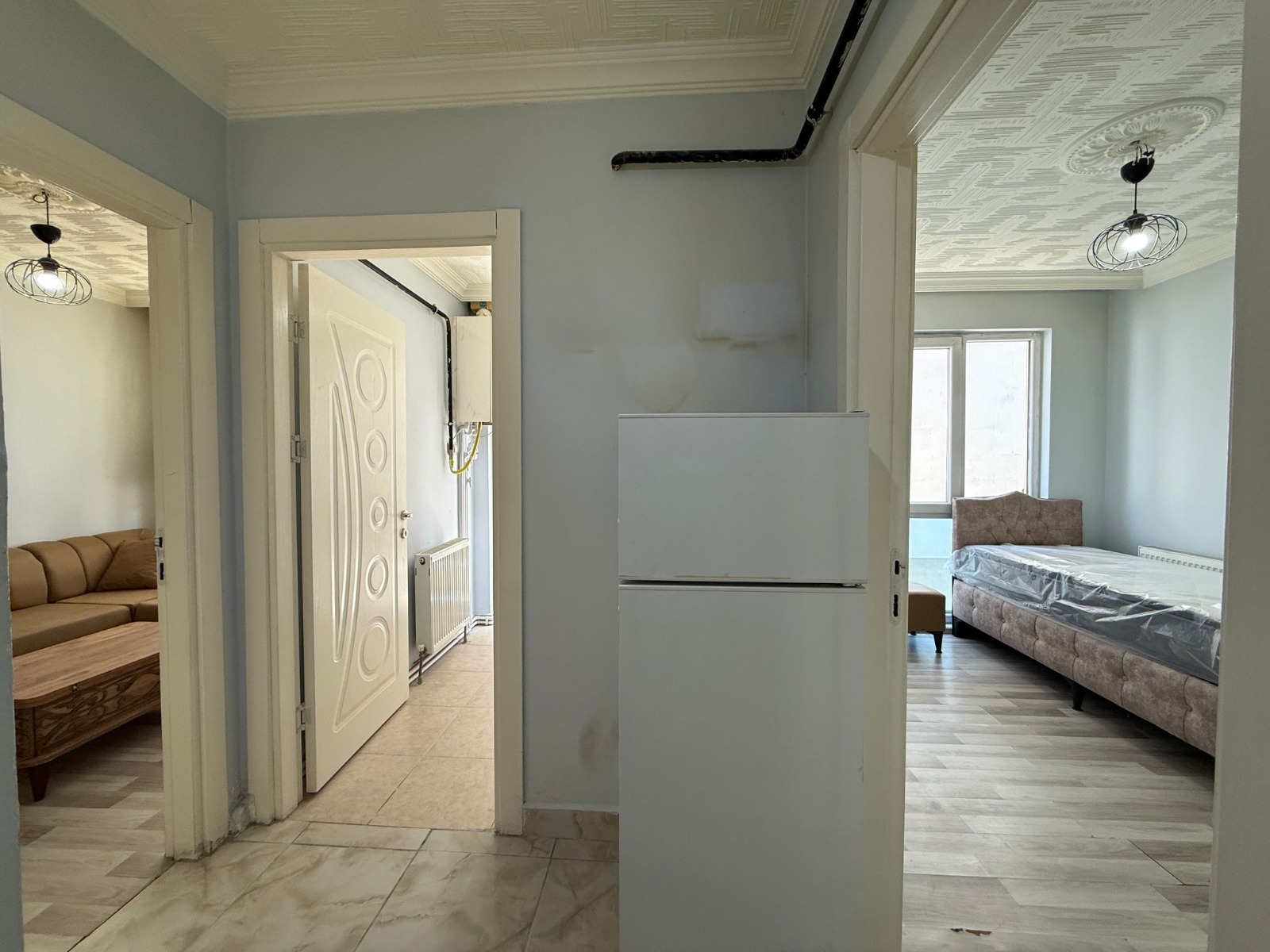 ERENLERDE MERKEZİ KONUMDA UYGUN FİYATLI 2+0 SATILIK DAİRE