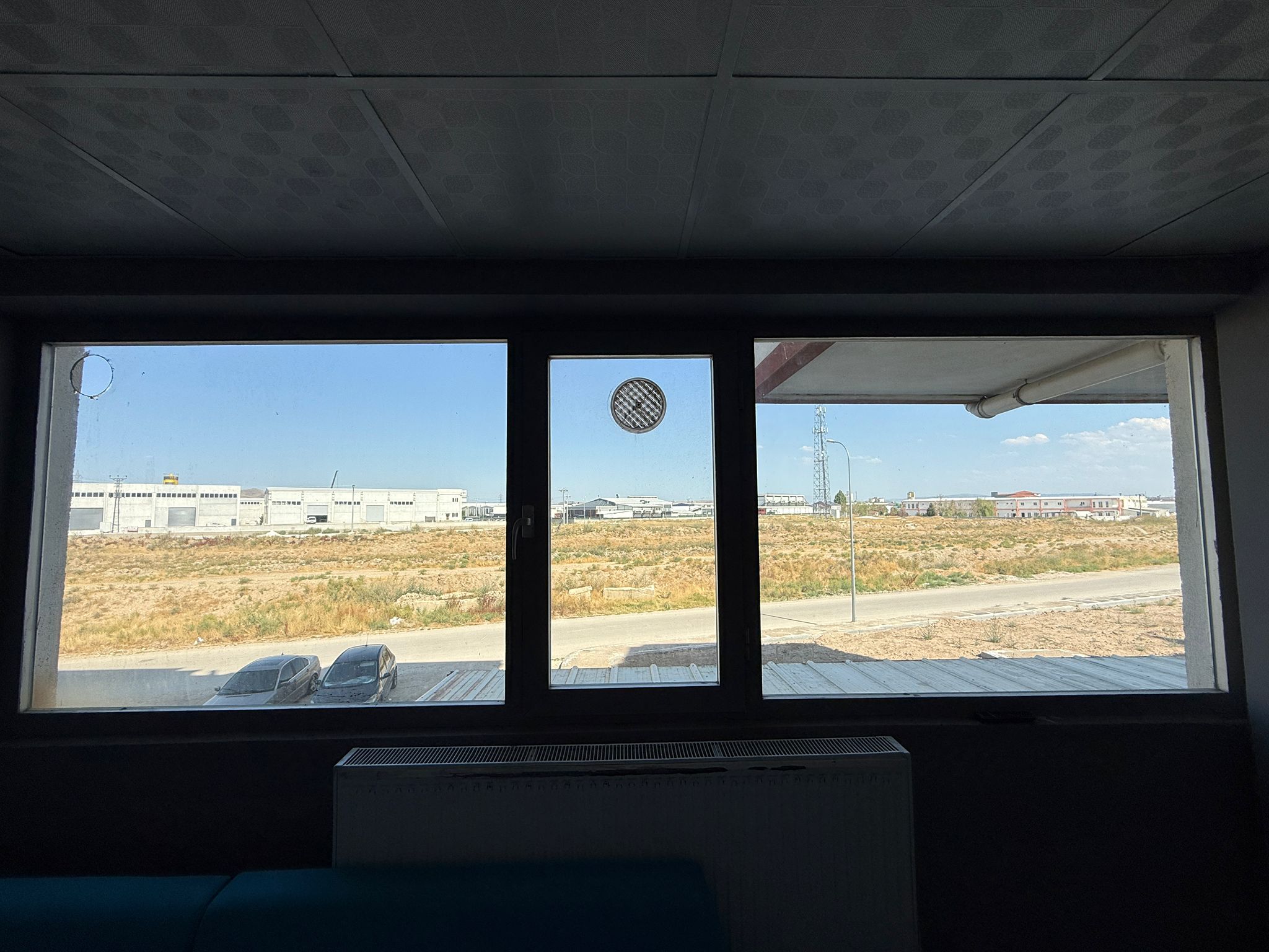 ERENLERDE 2+1 GENİŞ YENİ EŞYALI KİRALIK DAİRE