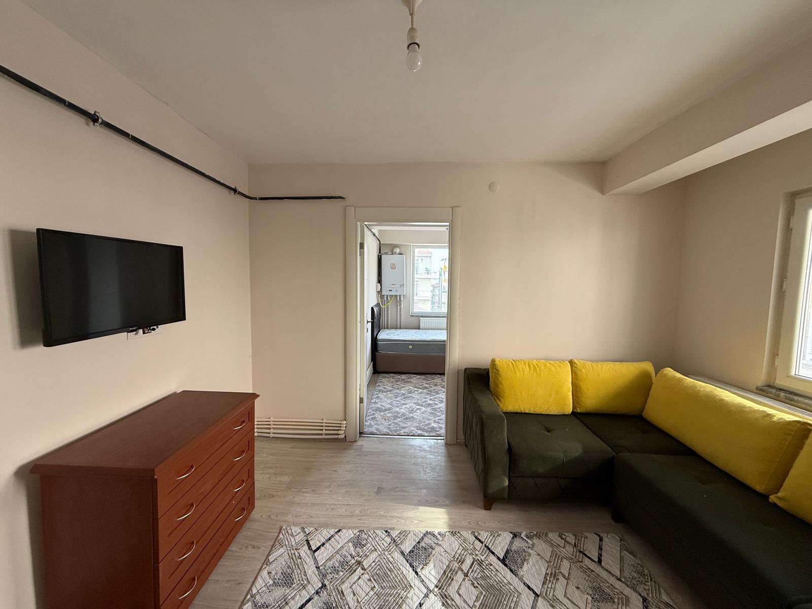 ERENLERDE MERKEZİ KONUMDA 2+1 GENİŞ KİRALIK DAİRE